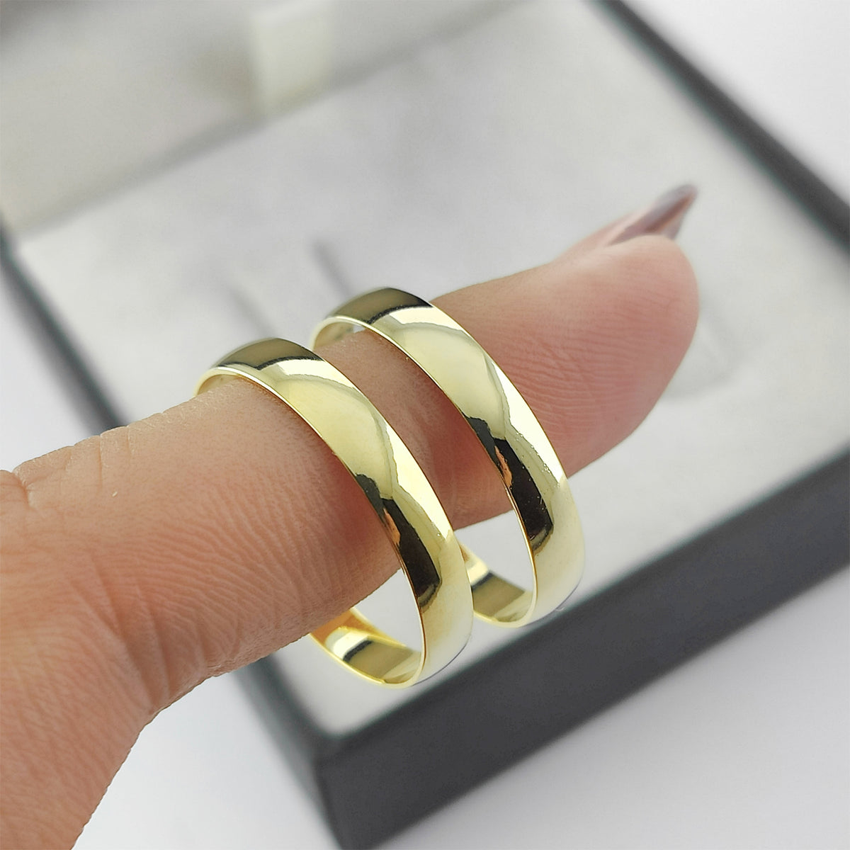 Aliança em Ouro 18k 4mm