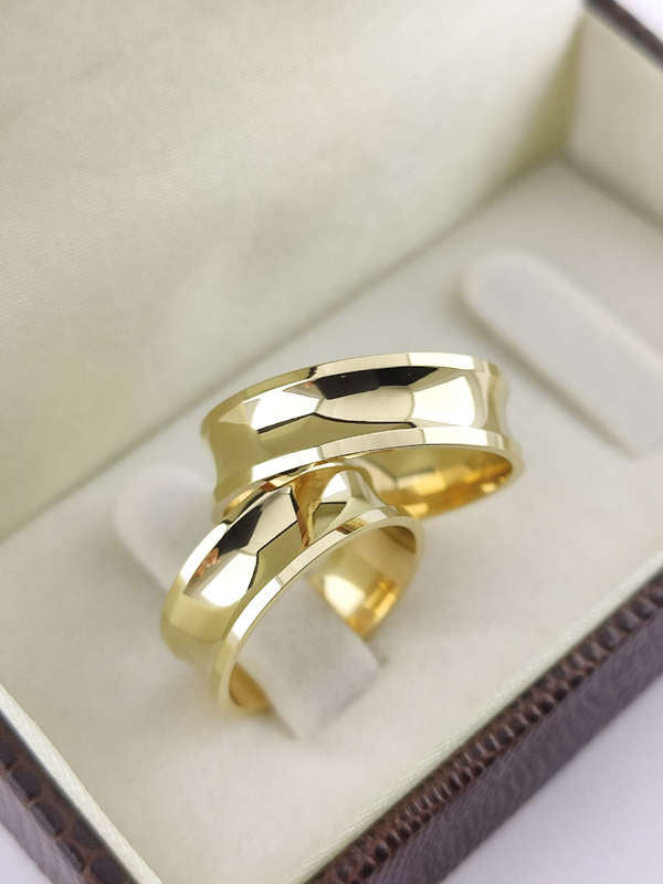 Aliança em Ouro 18k Côncavo Facetado 6mm