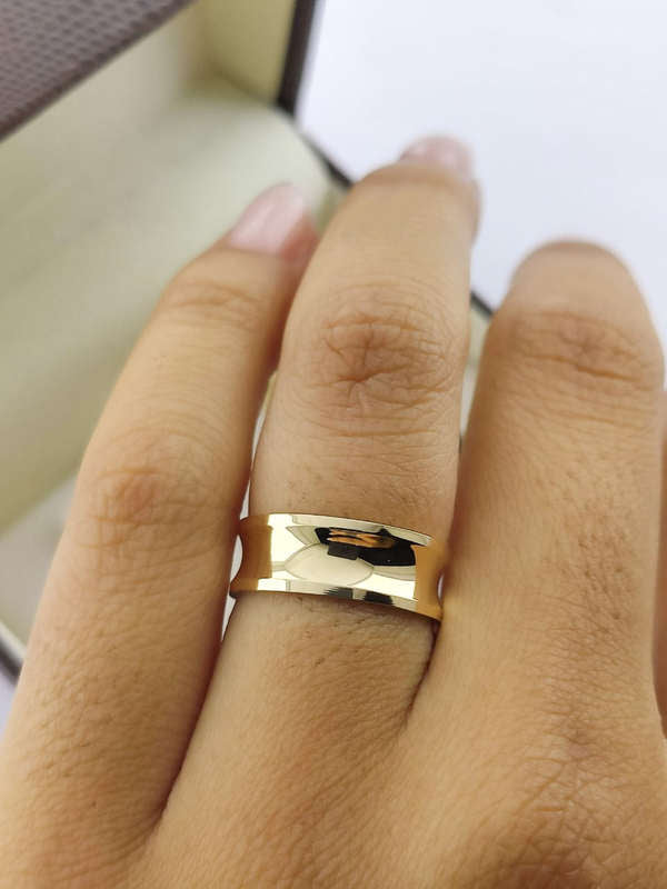 Aliança em Ouro 18k Côncavo Facetado 6mm