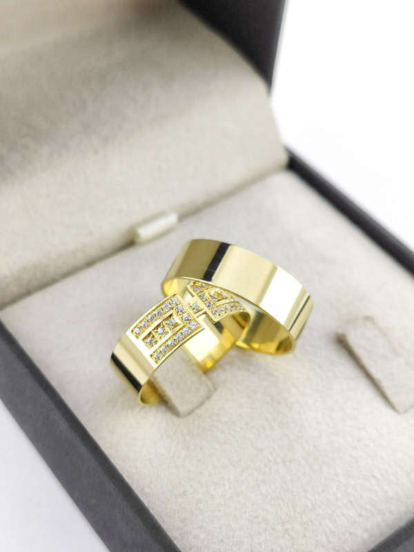 Aliança em Ouro 18k Reto 6mm com 35 Brilhantes