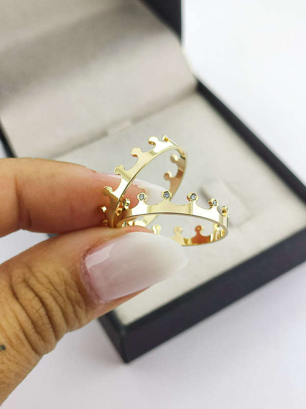 Aliança em Ouro 18k Reto 4mm com 14 Brilhantes