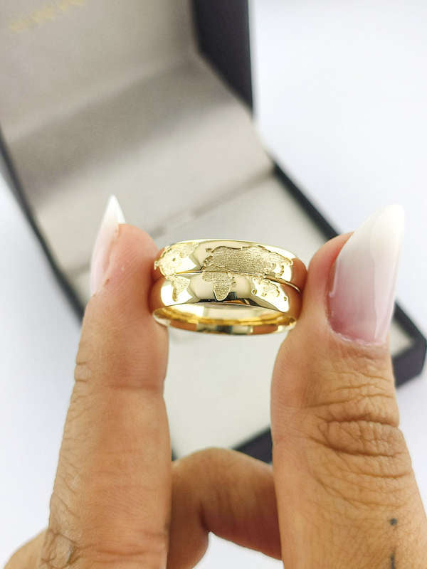 Aliança em Ouro 18k Abaulado Texturizado 4mm