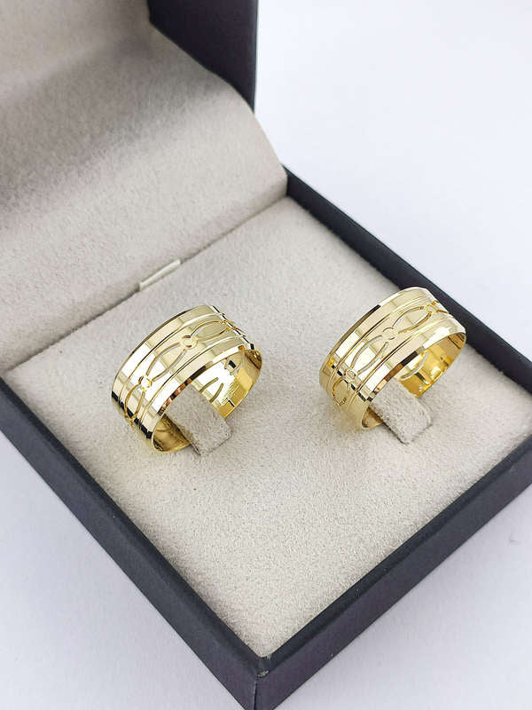 Aliança em Ouro 18k Reto com Linhas 9mm