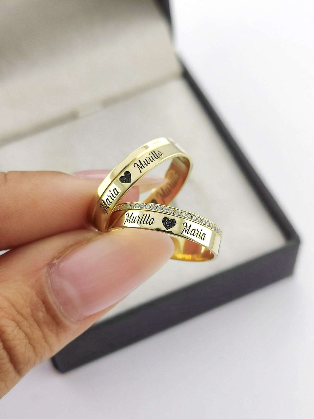 Aliança em Ouro 18k Reto 4mm com 15 Brilhantes