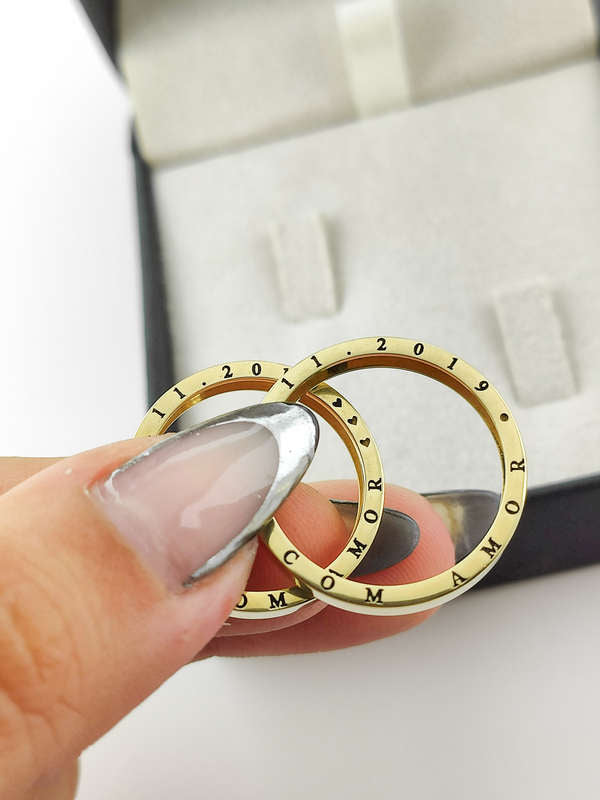 Aliança em Ouro 18k Reto 3mm com 2 Brilhantes