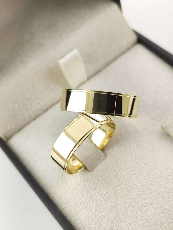 Aliança em Ouro 18k Reto com Friso 6mm