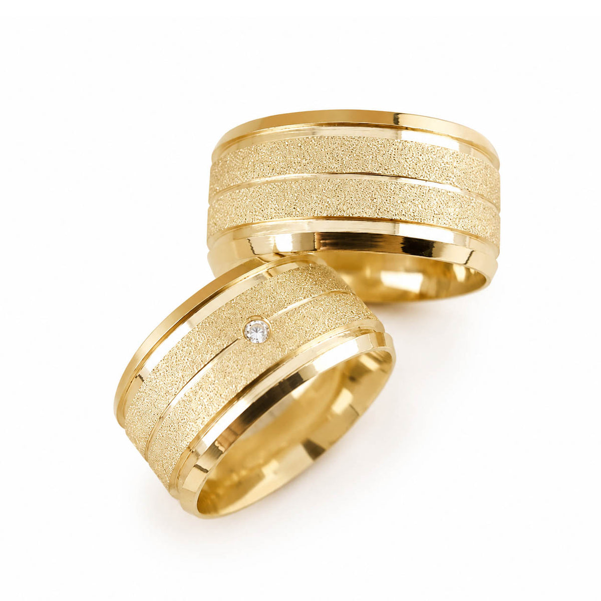 Aliança em Ouro 18k Reto Texturizado 10mm com 1 Brilhante
