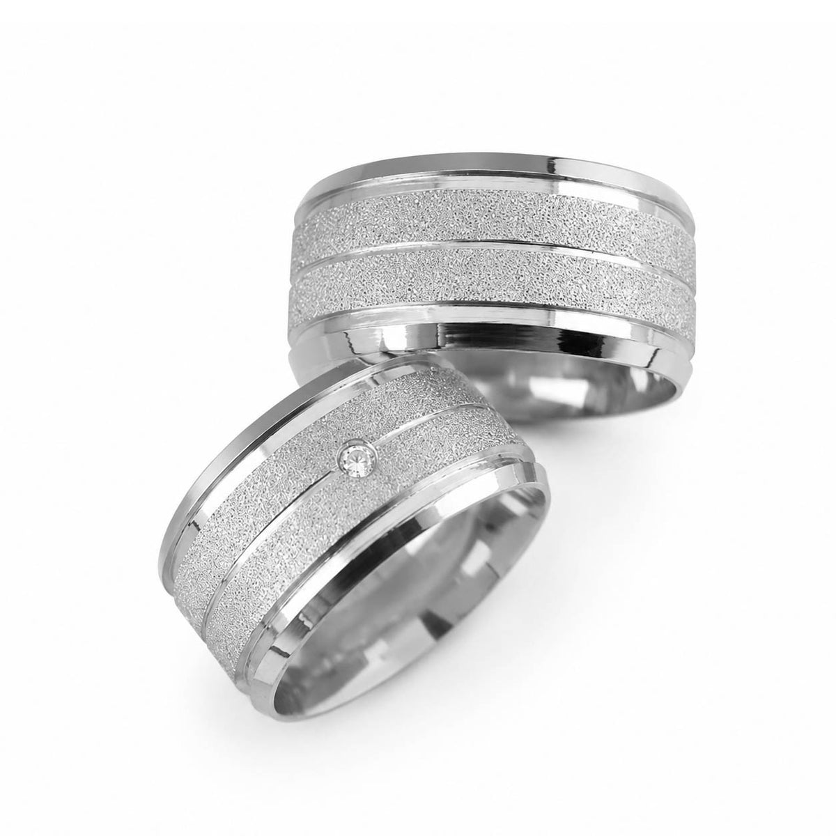 Aliança em Ouro 18k Reto Texturizado 10mm com 1 Brilhante