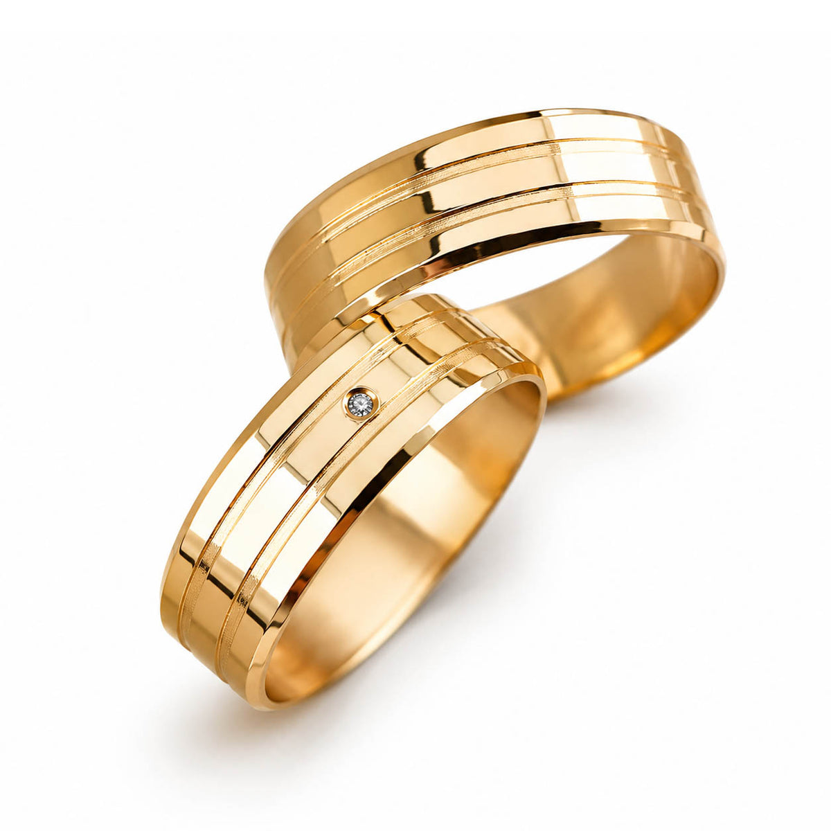 Aliança em Ouro 18k Reto com Frisos 6mm com 1 Brilhante