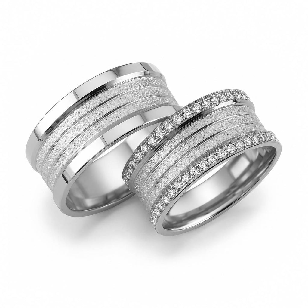 Aliança em Ouro 18k Reto Cravejado com Frisos 8mm com 40 Brilhantes